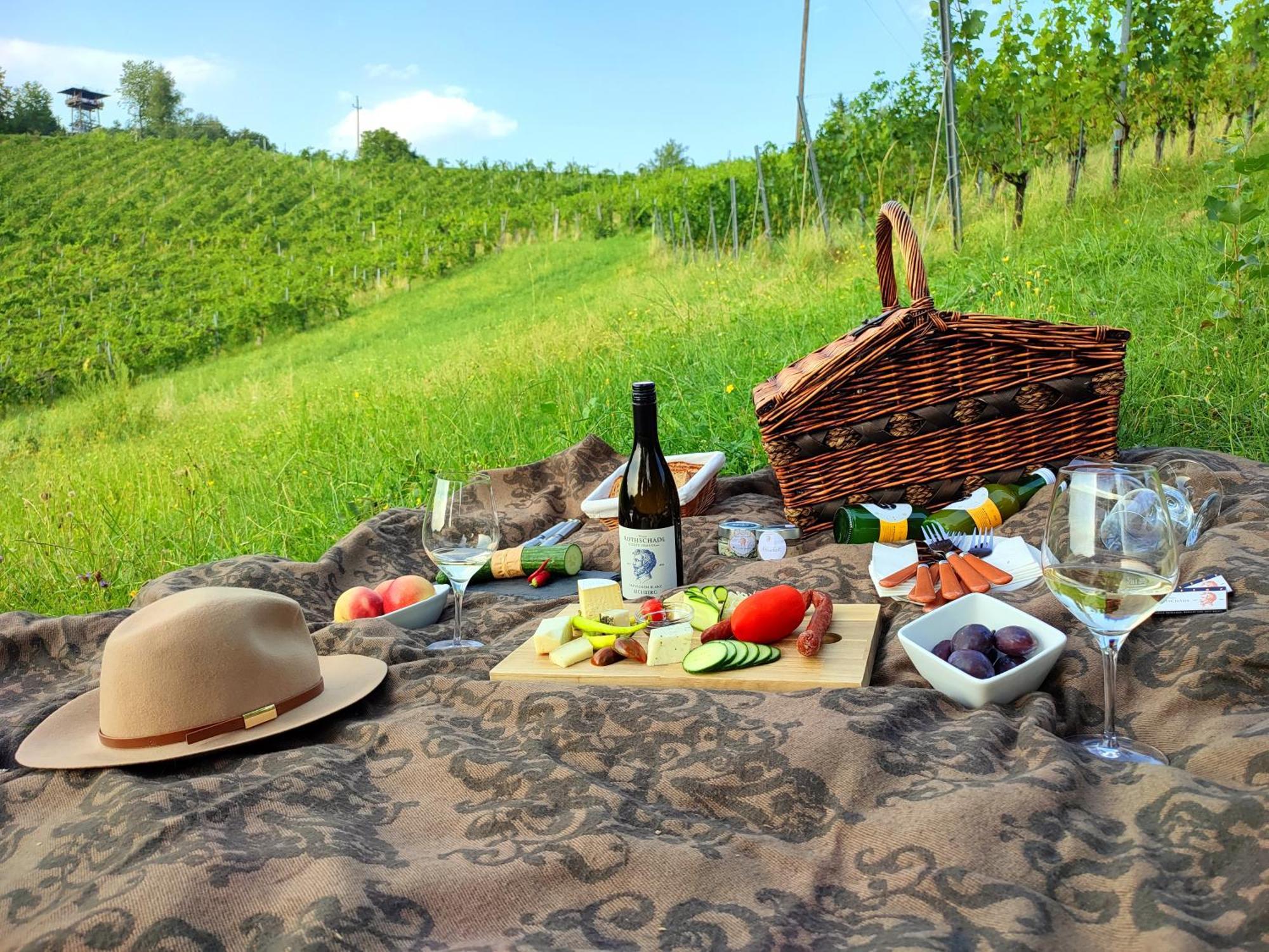 Weingut Winzerzimmer Rothschaedl Leutschach Dış mekan fotoğraf