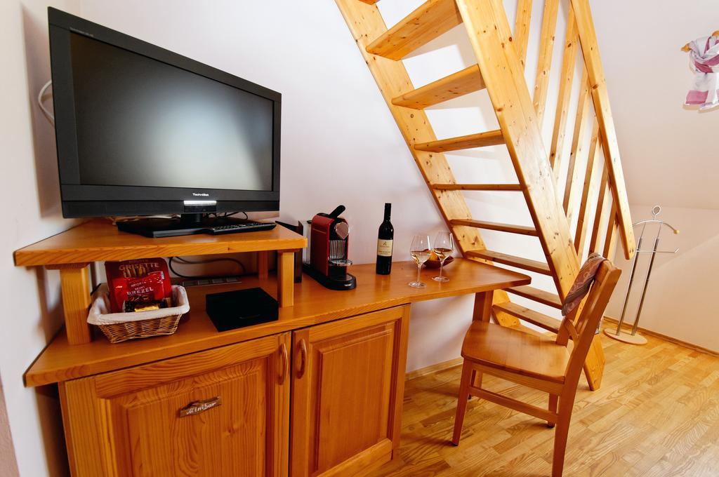 Weingut Winzerzimmer Rothschaedl Leutschach Oda fotoğraf